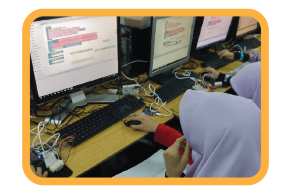 The FIRST STEM Robotic education programme to implement Bahasa Melayu option in the programming solution